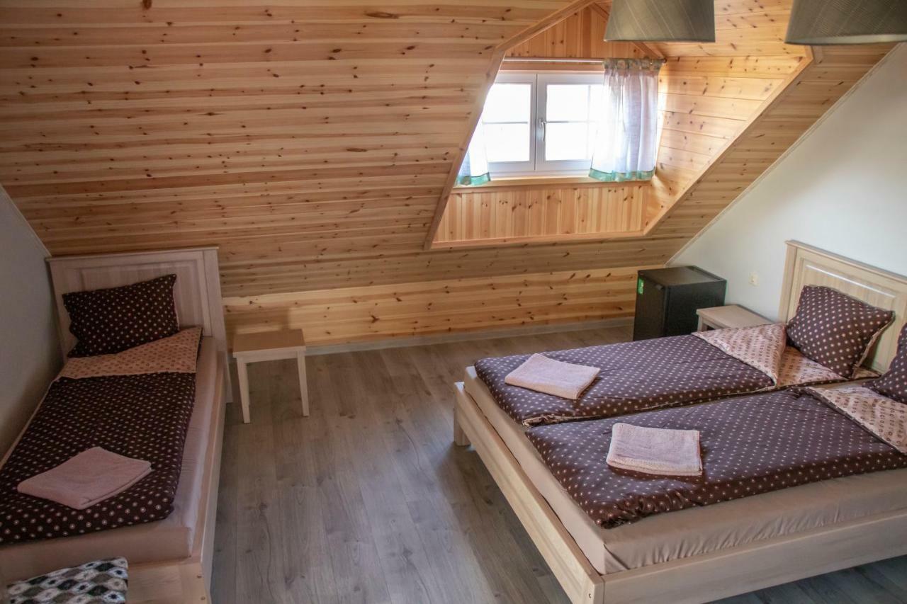 Kaimo Turizmo Sodyba "Azuola" Vainutas Esterno foto
